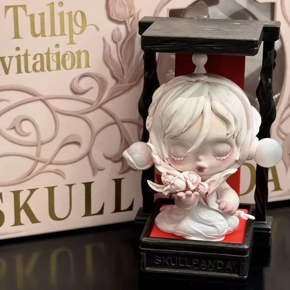 ぬいぐるみ SKULLPANDA A Tulip Invitation Skullpanda A Tulip Invitation Figure 2025 Limited Edition – TOYSEZ
