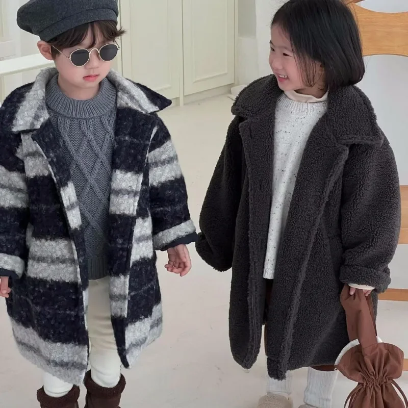

2023 Winter Kids plaid turn-down collar woolen trench jackets Boys girls thicken warm long style coat