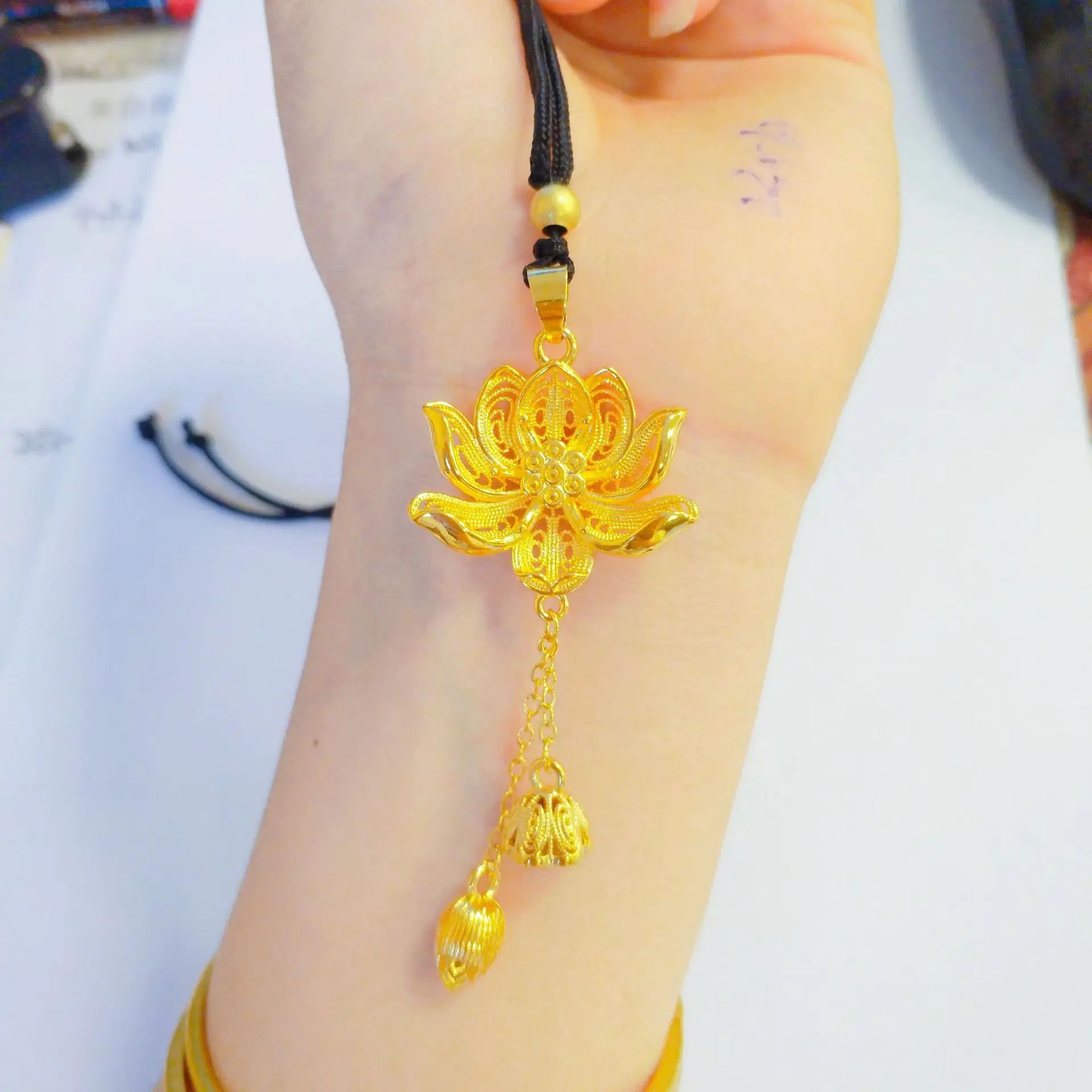 Silk Lotus Pendant Real 18K Gold Plating Women's National Tide