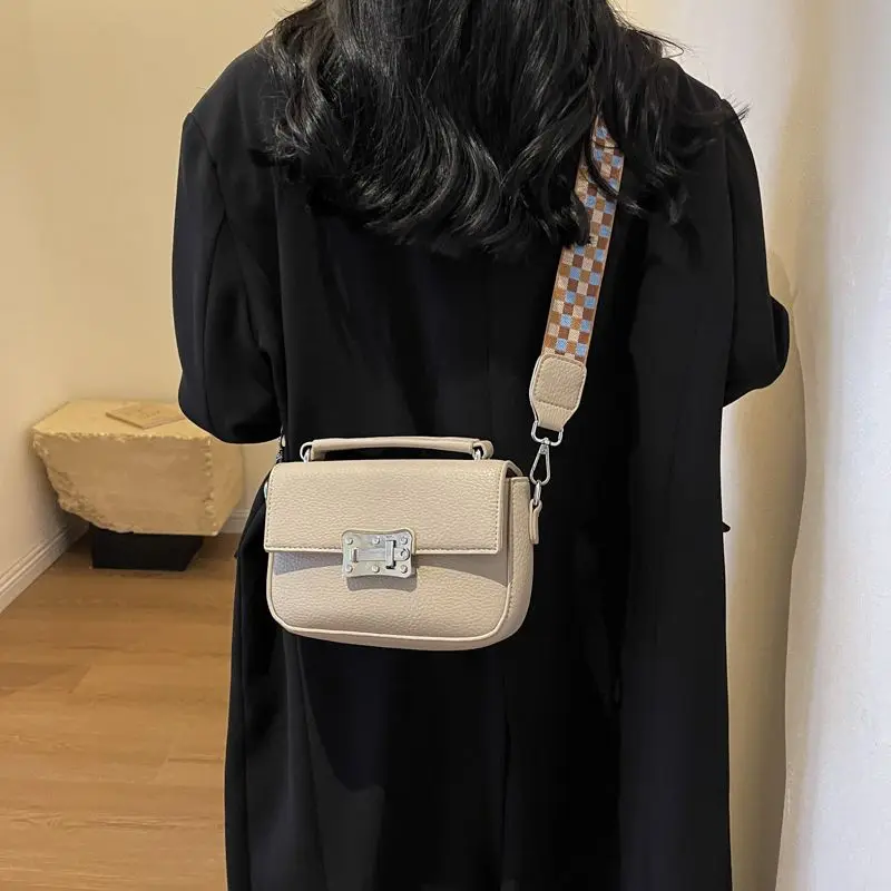 Bolso de marca de diseñador Otoño Invierno 2023 Nuevo bolso bandolera todo en uno Bolsos cuadrados pequeños originales para mujer Сумка Женская