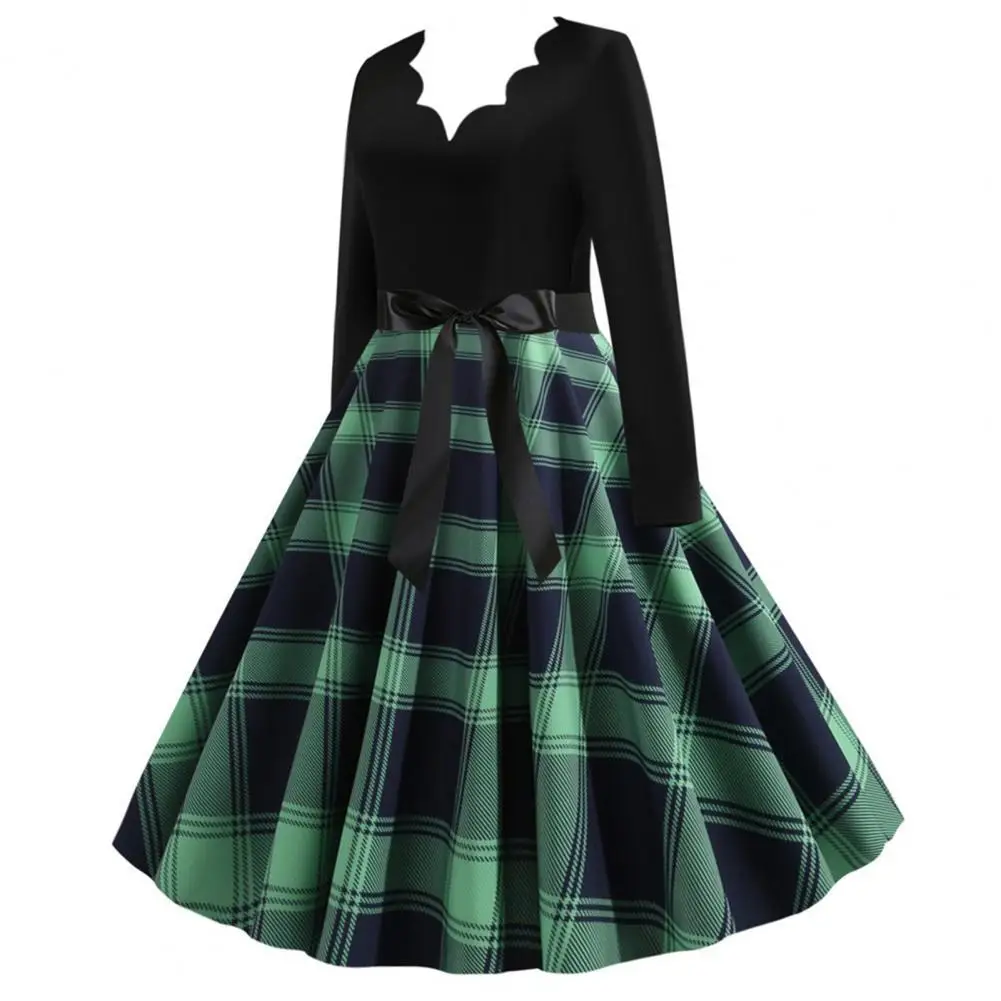 

Loose Cut Dress Big Swing Dress Vintage Plaid Print Dresses with Flair A-line Silhouette V-neckline Bow Detail for Christmas