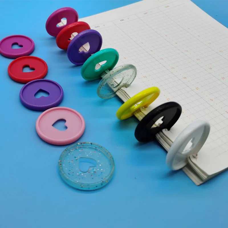 Рисунок 6 - Пластиковые переплетные кольца для блокнотов