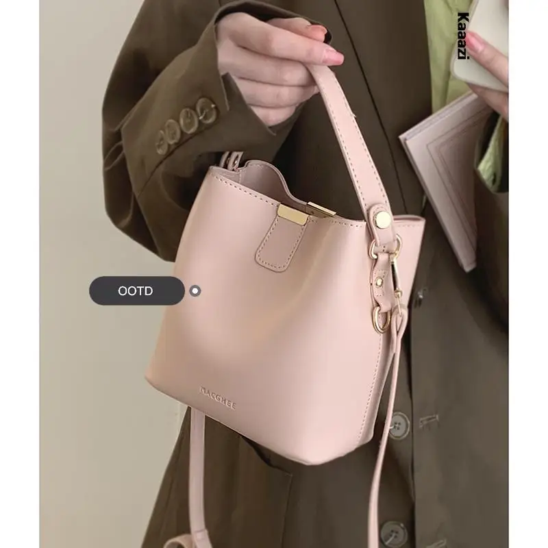 New 2023 Trend Versatile Women's Handbag Solid Color Casual Shoulder Bag  Luxury Pu Leather Classic Designer Crossbody Bag Simple - AliExpress