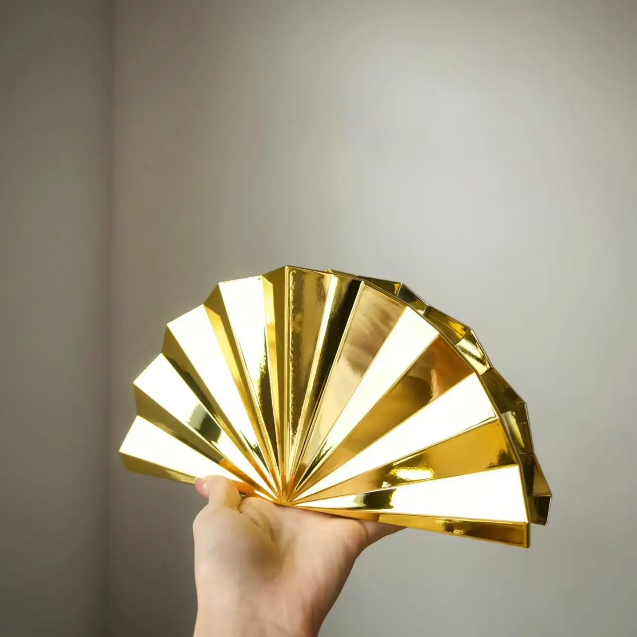 Moon shape clutch detail