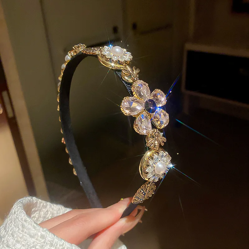 2023 New Flower Bee Rhinestone Headband Pearl Baroque Crystal Hairband Luxury Retro Thin Hair Hoop For Women Girls american retro tooling pocket jeans women s high waist thin and high personality trend all match straight pants