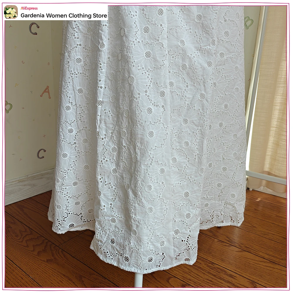 Elegante Abito Midi Ricamato con Occhielli da Donna, Vestito Bianco Estivo per Vacanze, Nuovo Abito Chic Senza Maniche con Scollo a Barca e Cut-out Posteriore - Image 4