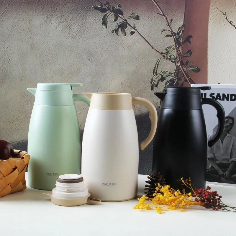 European-Style Vacuum Insulated Coffee and Water Carafe