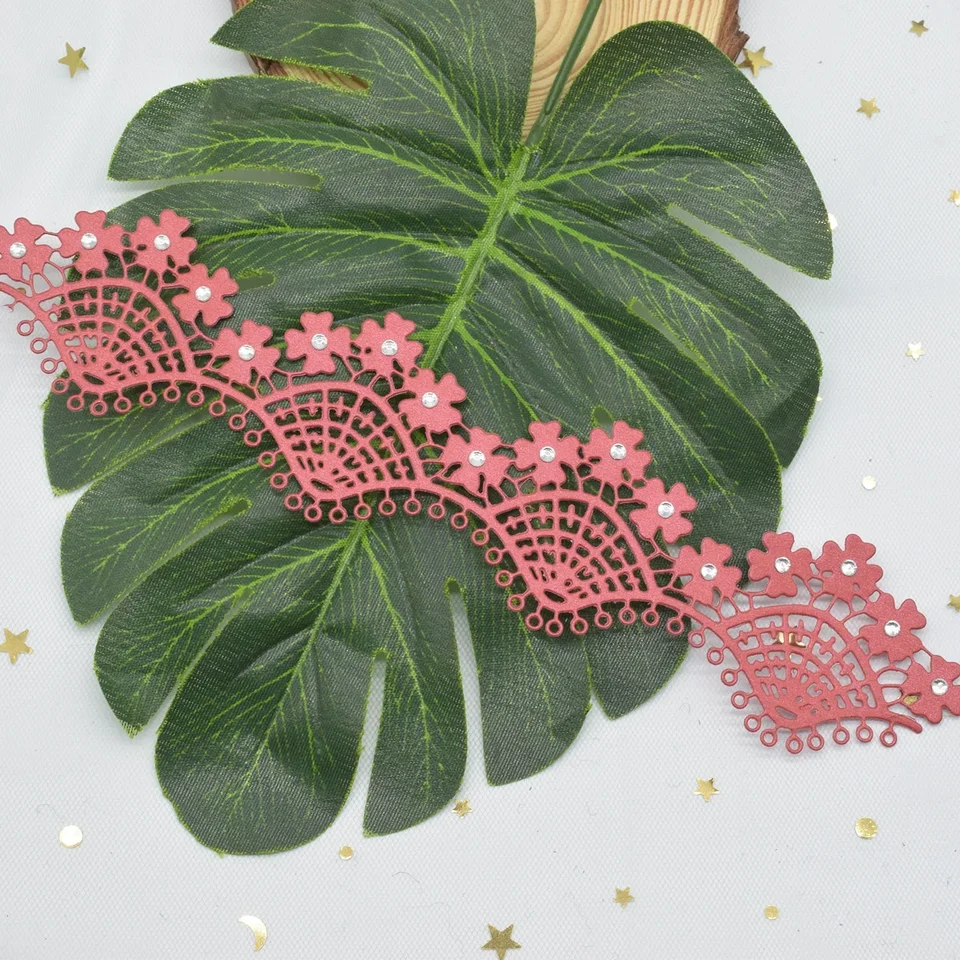 Stampo Per Goffratura E Taglio – Fiori E Foglie In Pizzo, Acciaio, Per Scrapbooking E Fai Da Te