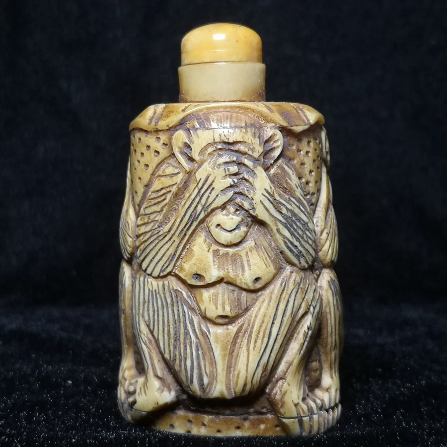 CULTUER ART 2.9 in Collection  Asian Chinese Old Hand Carved Lovely Monkey animal statue Snuff Bottles desk Decoration 3