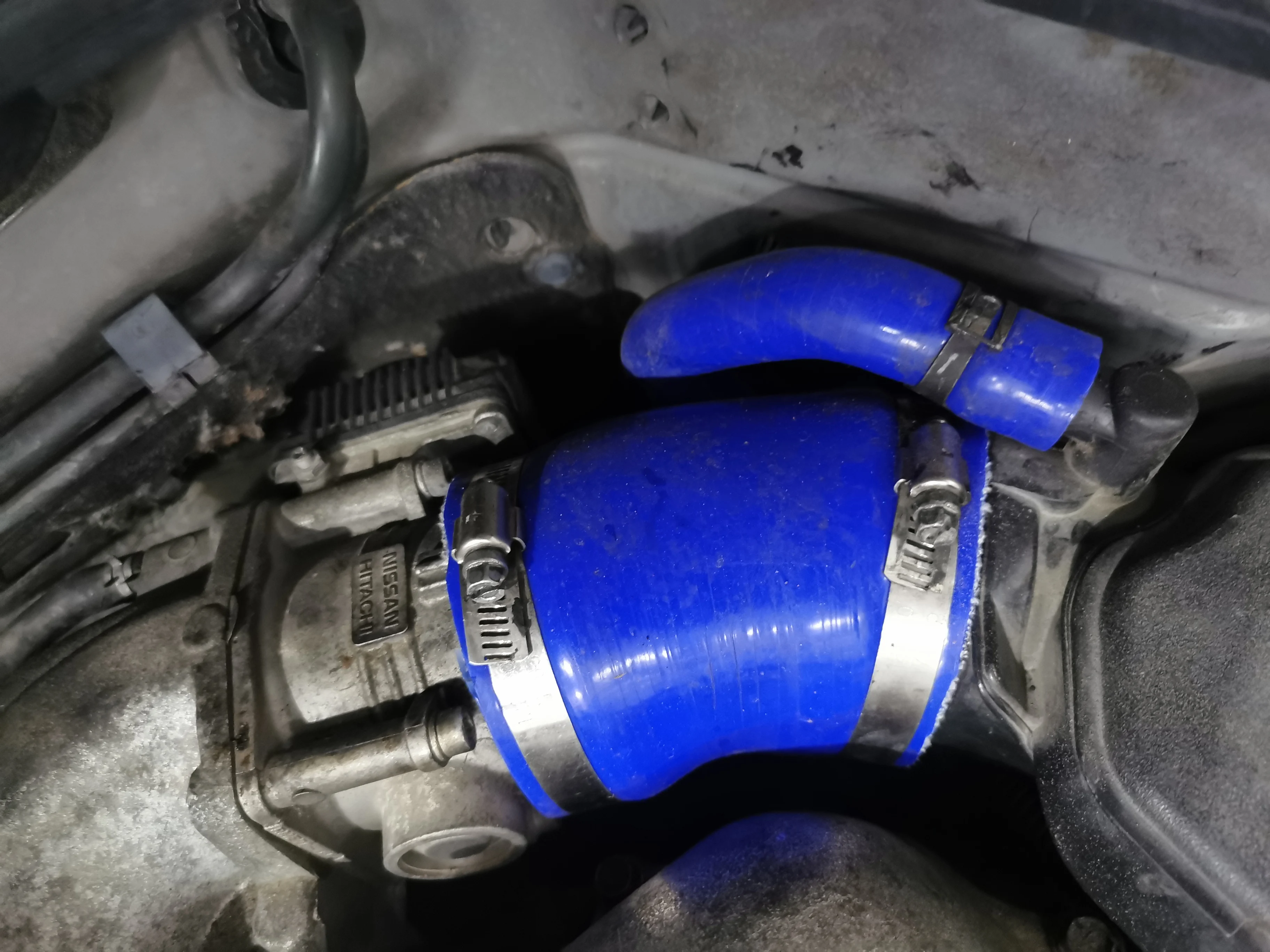 Amazon | クランクケースホースパイプ Compatible With Peugeot For 206/206SW 1192Q7  車のエンジンエアベントフィルタークランクケースブリーザーホース交換用クランクケースベントホース | クランクシャフト | 車＆バイク クランクケース換気パイプ Compatible With Peugeot For 206/206SW 1192Q7 車のエンジンエア