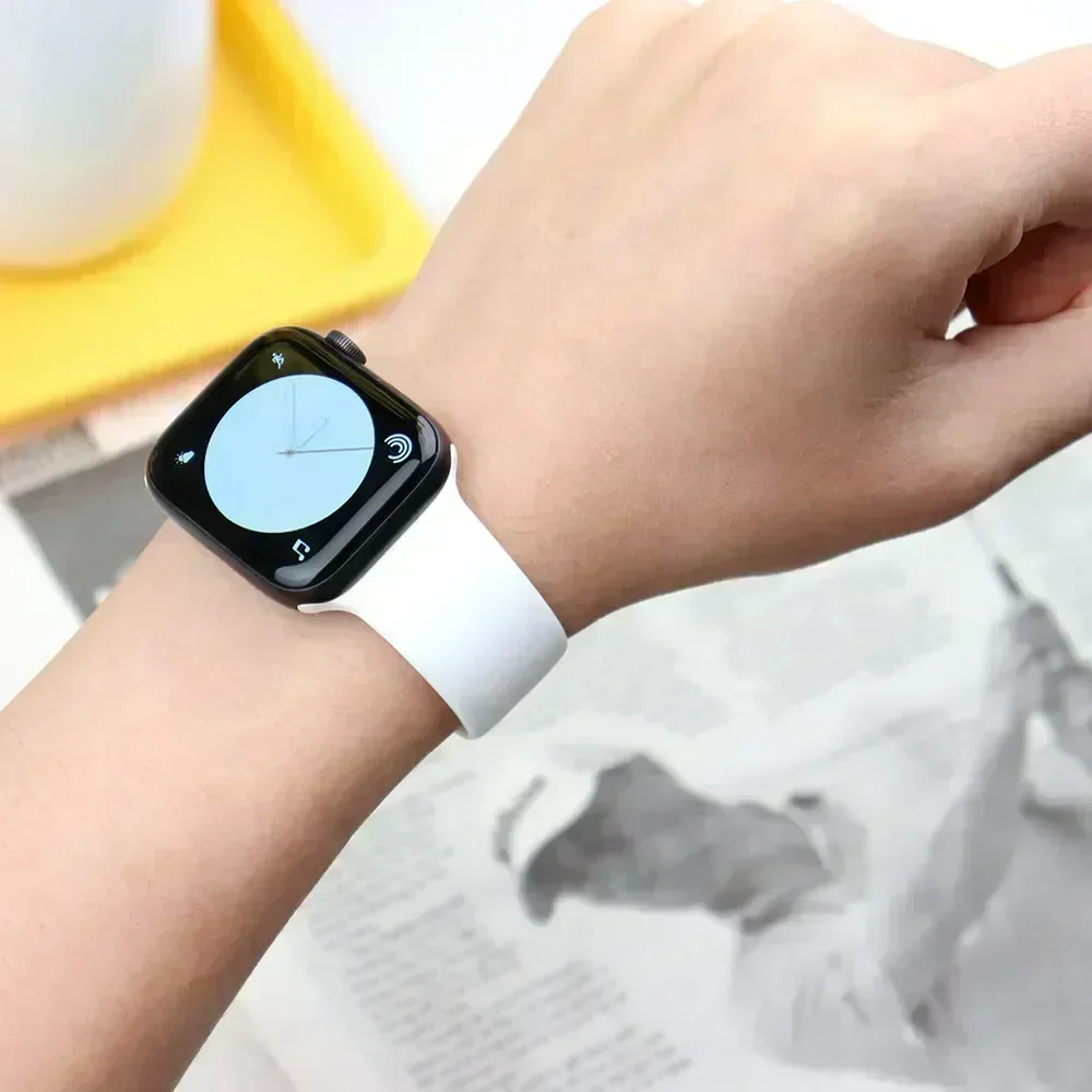 Premium Silicone Sport Band for Smartwatch - Vibrant & Durable Design for Everyday Wear