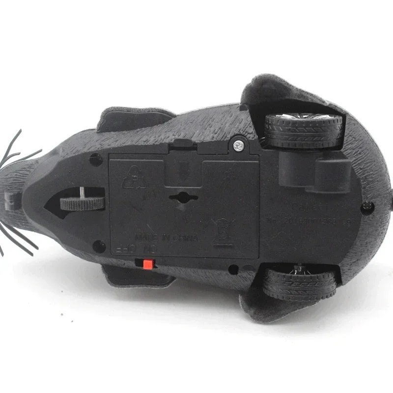 Cat Toy Pet Toy Rat Funny Cat Toy with Remote Control Interactive Teaser