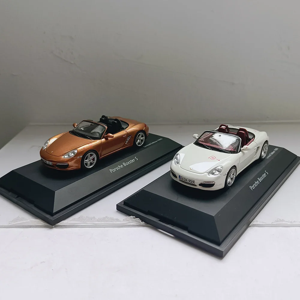 Die-cast 1:43 Scale Simulated Porsche Boxster S Alloy Car Model