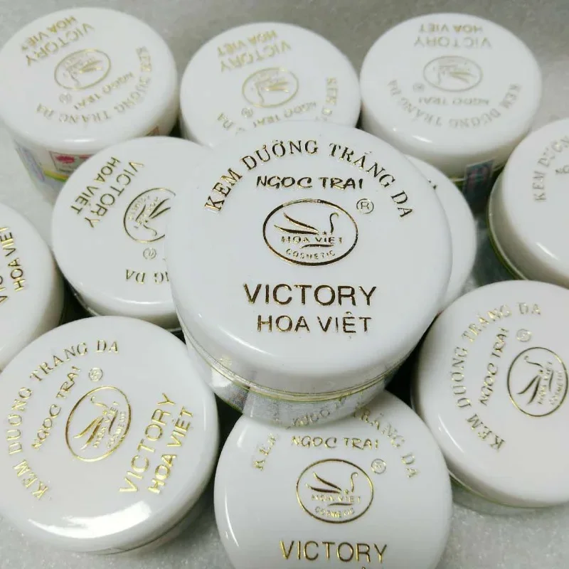Pearl Cream Brightens Skin Tone, Conceals Blemishes, Deeply Replenishes Water, Whitens and Evens Skin Care Cream for Women