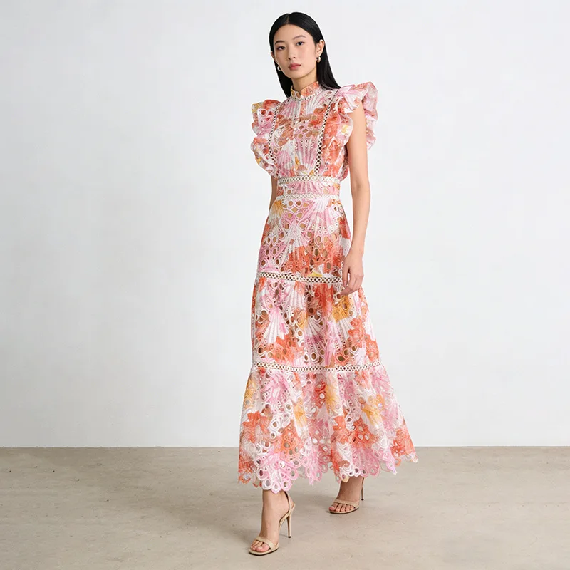 2026 Neues Damenkleid mit Stehkragen und Spitzenbesatz - Durchbrochenes, Besticktes Kleid im Französischen High-End-Stil - Langer Rock