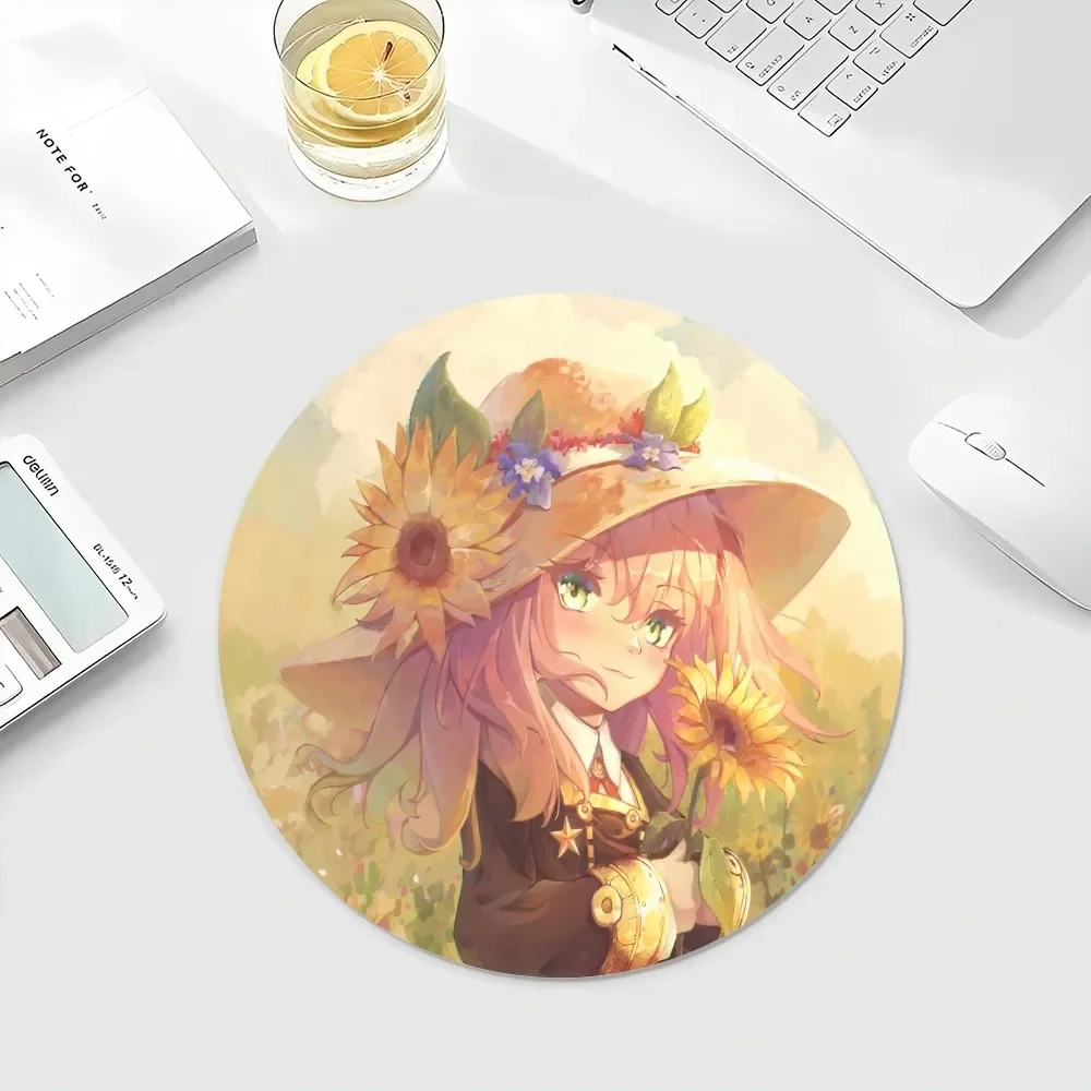 Anime Spy X Family Anti-Slip Round Kawaii Cartoon Anime Gaming Mouse Pad Keyboard Mouse Mats Deskpad Girls for Teen Bedroom 4
