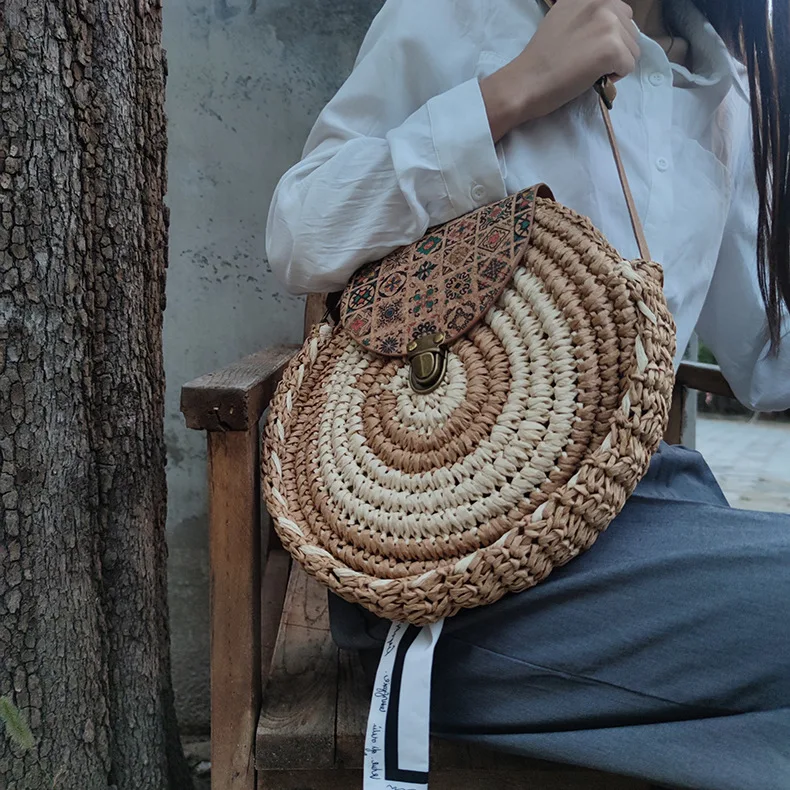 Sac en paille bandoulière vintage