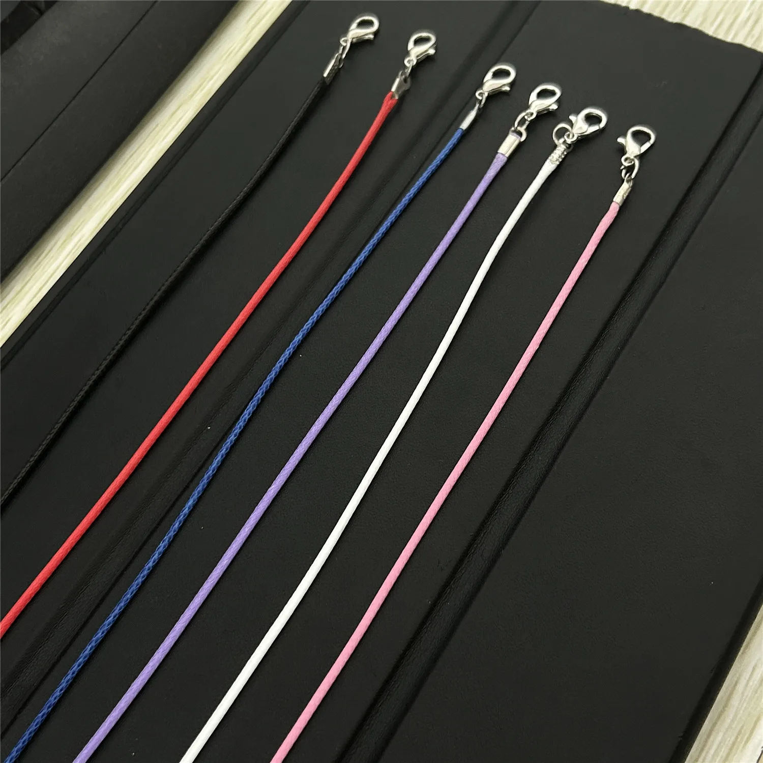 50PCS 50CM 목걸이 문자열 블랙 블루 퍼플 핑크 가죽 로프 코드 목걸이 결과 만들기 DIY 쥬얼리 액세서리