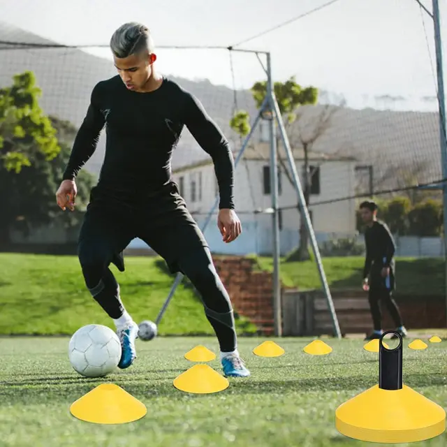 Frevoitna Accessoires D'entraînement De Football échelle De Coordination échelle D'entraînement, échelles De Coordination Avec 12 Cônes 4 Poteaux Ensemble D'entraînement De Football