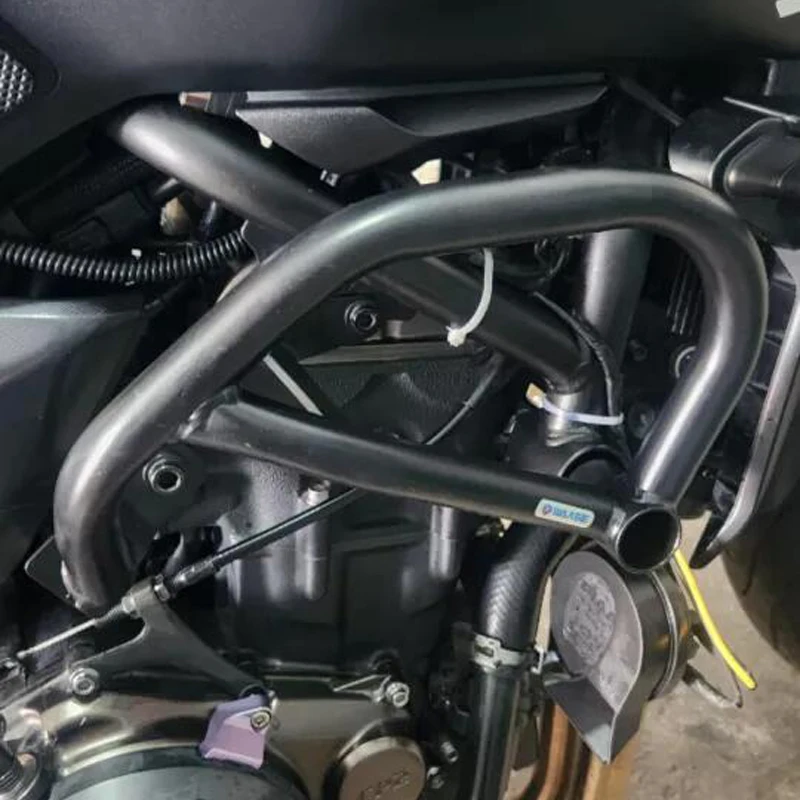 MotorcycleEngineGuardBumperCrashBarFrameFallingProtectorForYAMAHAMT07Tracer7007.jpg