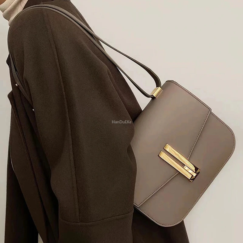 

Luxury British Style Real Leather Women Shoulder Bag 2024 Unique Design DEME Vintage Crossbody Tofu Handbag