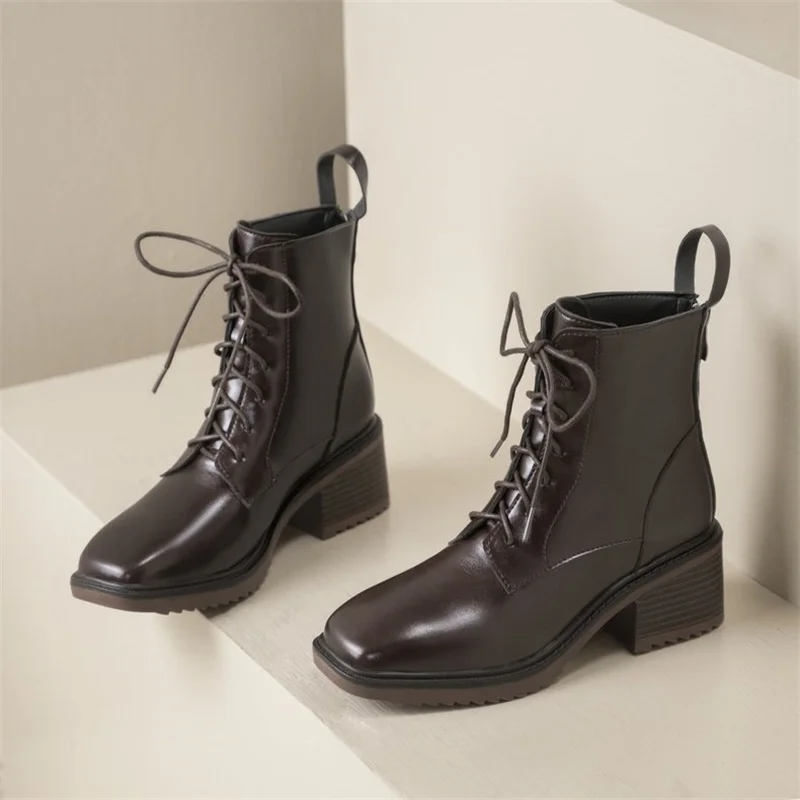 Square Head Lace Up High Top Plush Riding Boots for Women's Autumn and Winter New Fashion Casual Women's Short Leather Boots