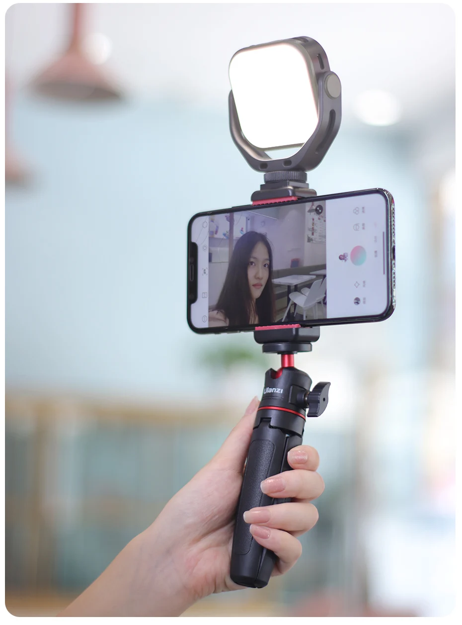 VL66 RGB Video Light 2500-6500K CCT 360° Rotatable 2000mAh Full Light with 1/4 S