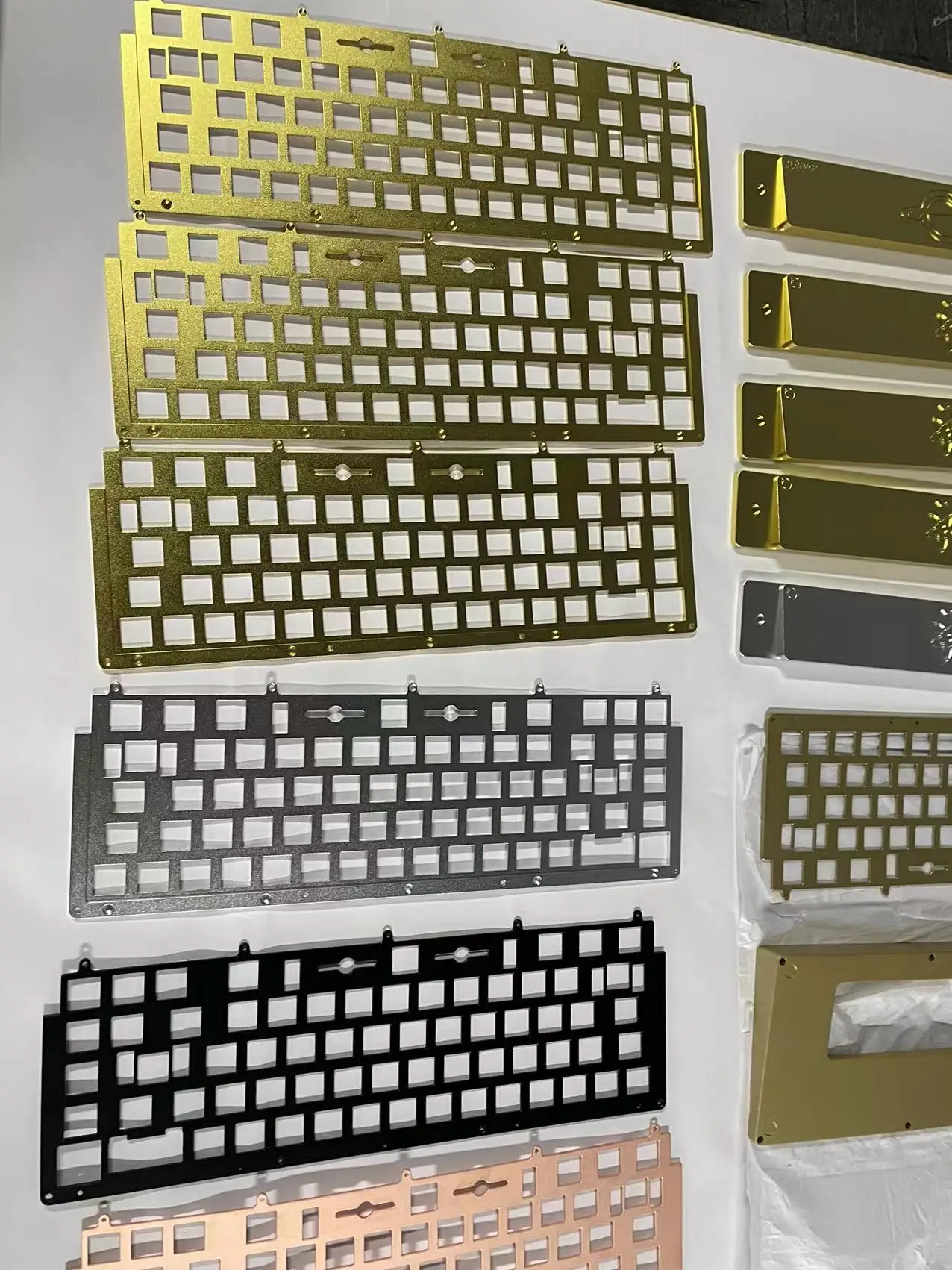 DIY CNC Machining Custom Brass Aluminum Mechanical Keyboard Kyuu 40 75