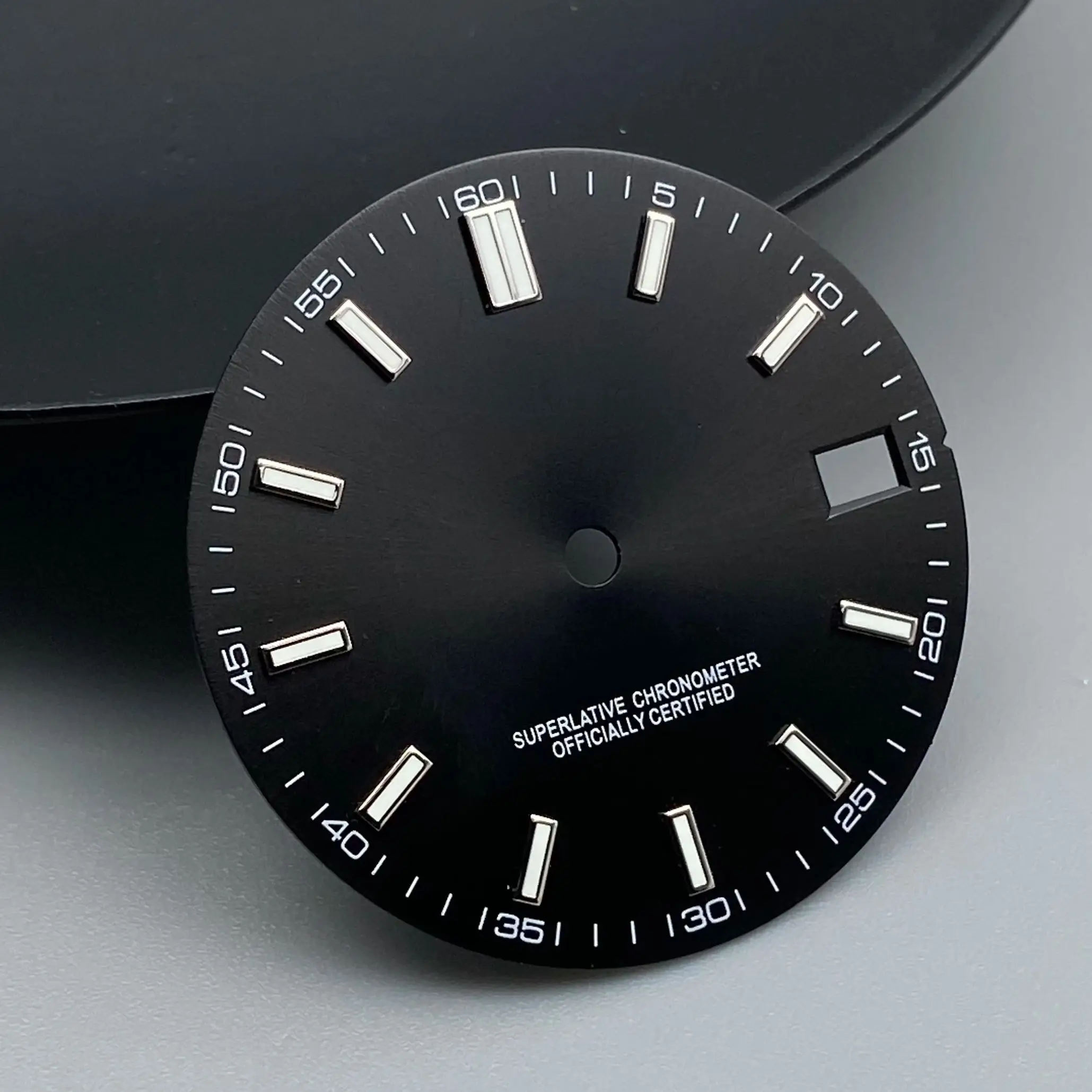 Green Luminous 28.5MM Watch Dial with Hands - NH35/NH36 Movement-Compatible Watch Accessory
