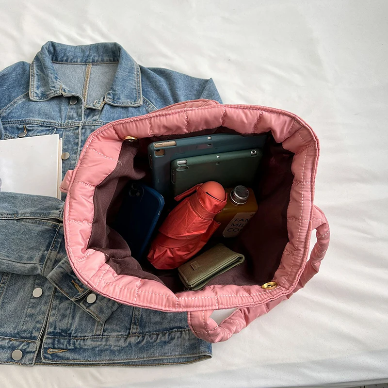 High Quality Winter Large Tote Fashion Feather Padded Handbag Women Underarm Bag Quilted Solid Color Designer Shoulder Bag