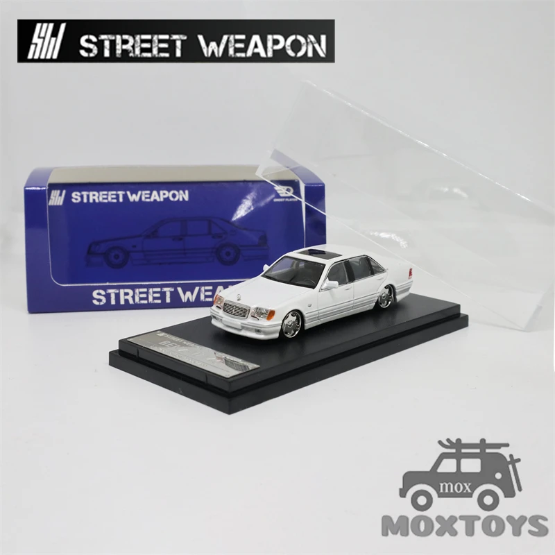 

Street Weapon 1:64 MB W140 White Diecast Model Car