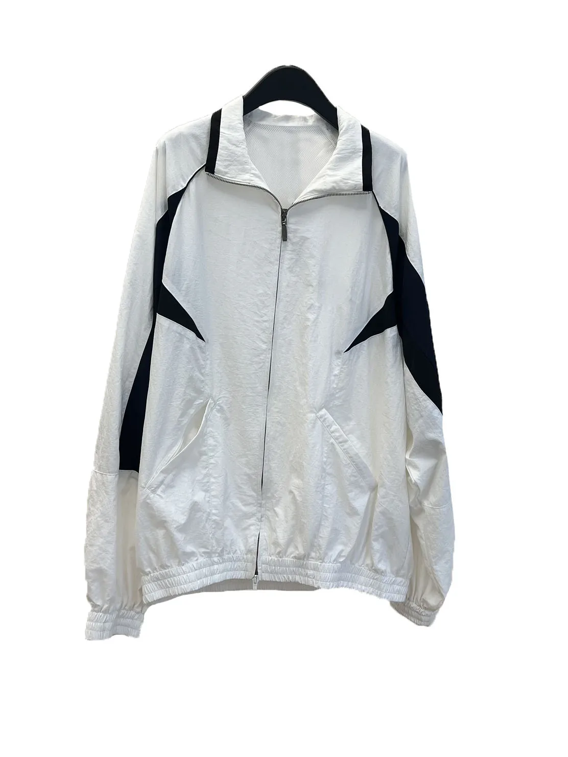 

Baseball jacket lapel short loose version of the collision color splicing design warm and comfortable 2023 winter new 1204