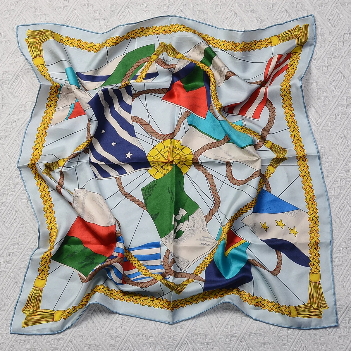 Elegant Versatile Silk Twill Scarf - Luxurious Heavyweight Mulberry 70 Square Fashion Accessory