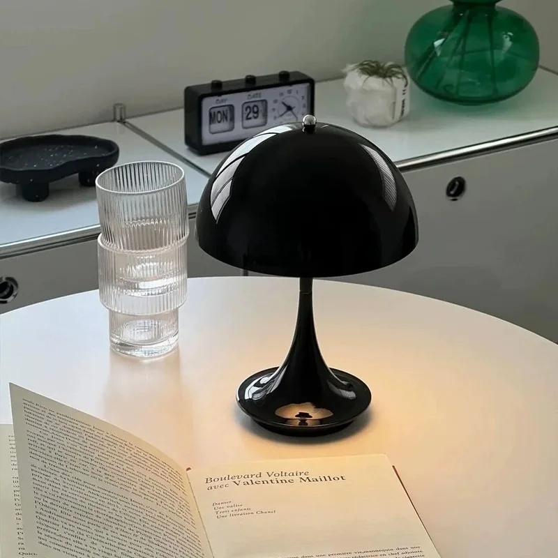북유럽 충전식 알루미늄 아크릴 LED 장식 테이블 램프 책상 조명 거실 침실 연구 조명기구