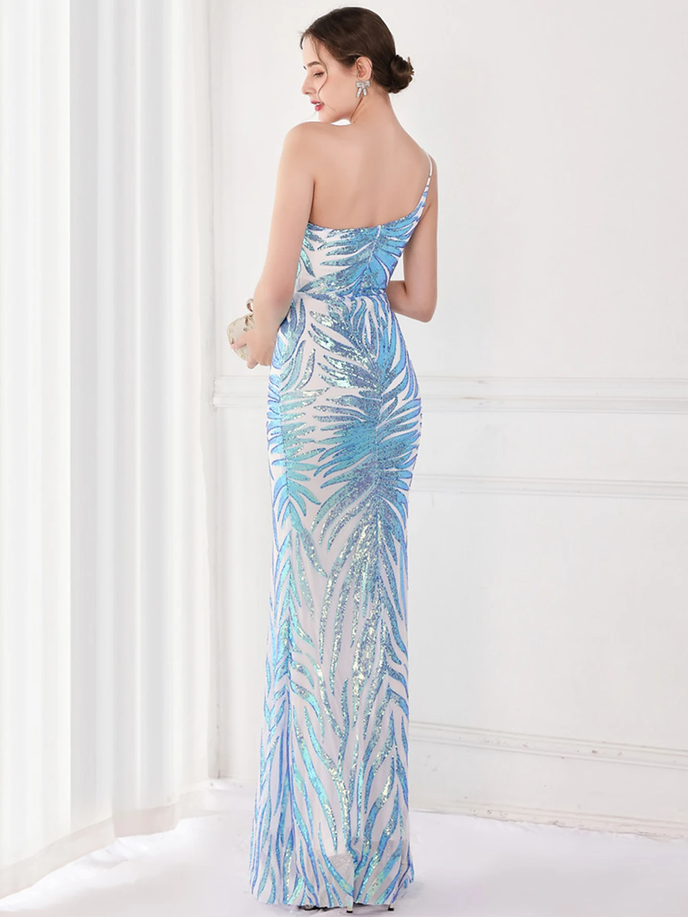 فساتين طويلة مثيرة أنيقة لحفلات الزفاف للنساء 2025...