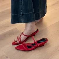 Vente chaude pantoufles femmes sandales à talons compensés chaussures à talons hauts été 2025 chaussures de plage Sexy tongs décontractées diapositives femme 4