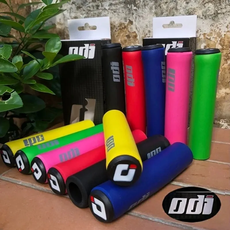 Bike Handle Grips Bike Handlebar Grips Bicycle Handlebar Grips ODI Bike Handle Grips MTB Soft Foam Bicycle Grips Folding Bike Cover Ultralight Anti Slip Foaming Cuffs With Plug Cycling Parts