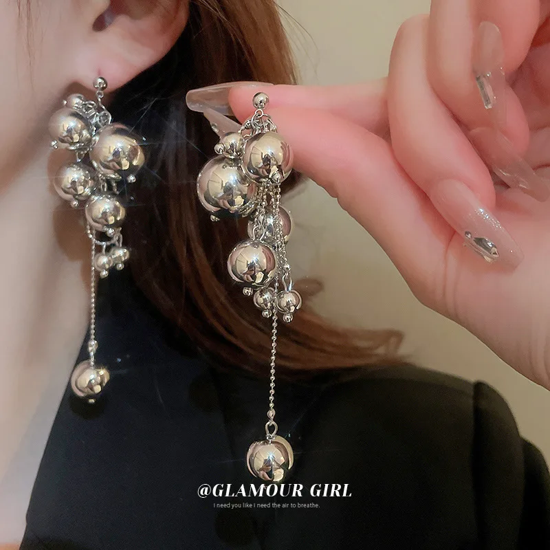 

Luxury Designer Vintage Metal Ball Tassel Long Ear Drop Earring Bvzantine Style Dangle Earring Jewelry Korean Earrings Fashion