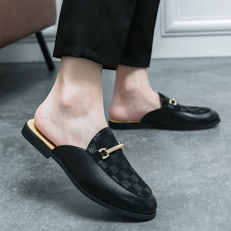 Black men's slippers Classic and versatile design styles Daily leisure walking outdoor party Breathable men's half slippers