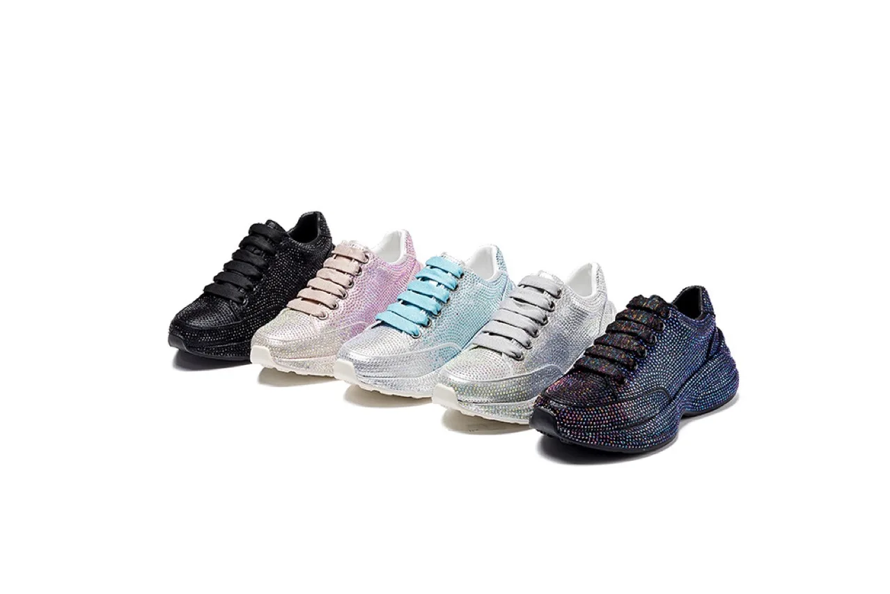 

2022 trendy diamond gradient crystal bright diamond girl leisure sports fashion muffin thick bottom shoes for women sneakers