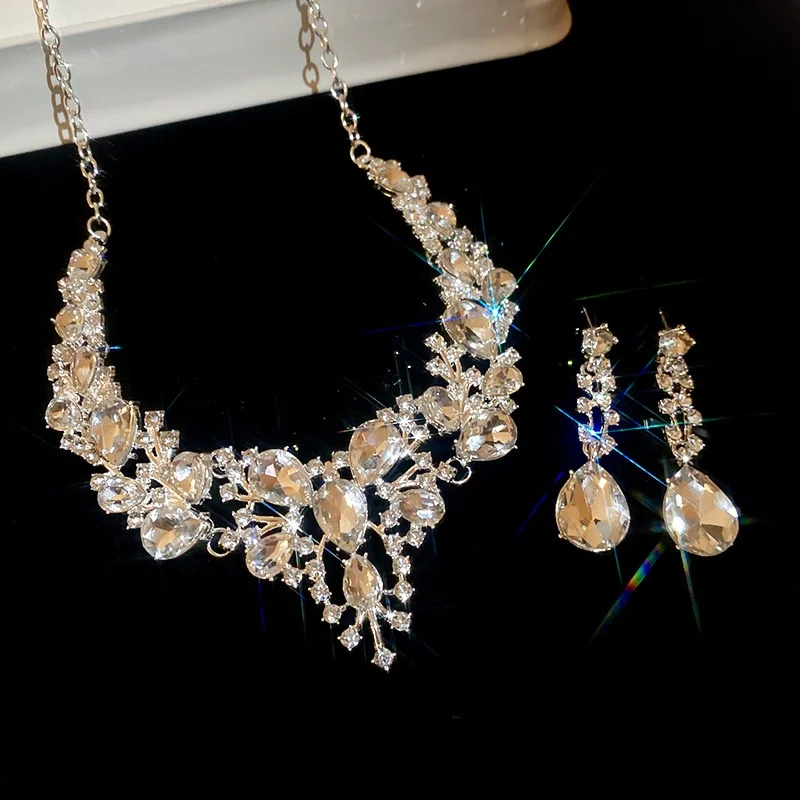 Faionable Cross-Border Diamond Embedded Waterdrop Earrings Nelace Set Luxury Sensation Clavicle Chain Jewelry Accories