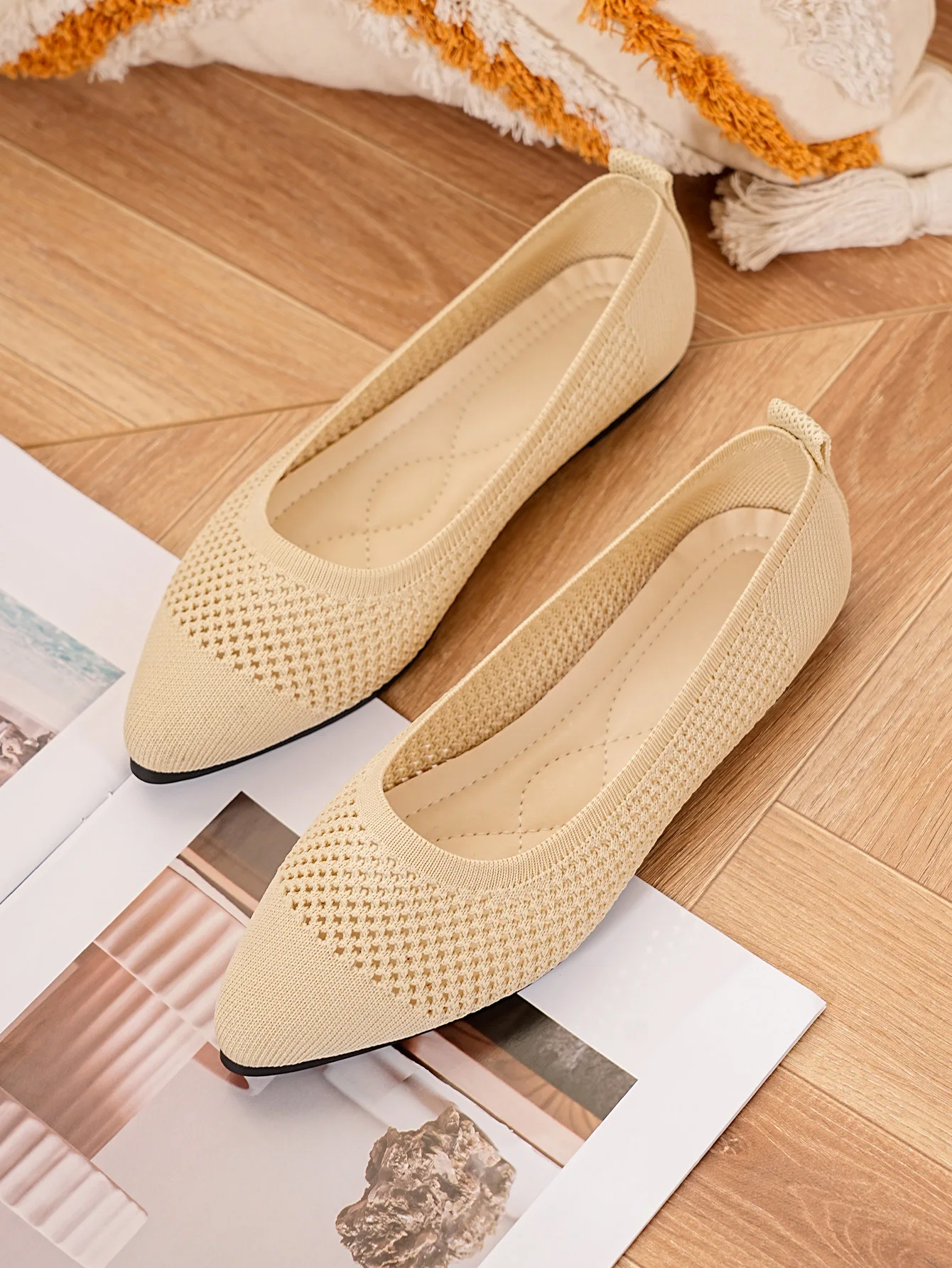 Women's pointed-toe flat shoes - single-color knitted casual breathable ballet flat stylish plus-size walking shoes 2026