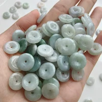 DDP 20 pièces 12,5 mm Perles de jade birman naturel de type A non traité vert glacial et blanc en forme de boucle de sécurité 3