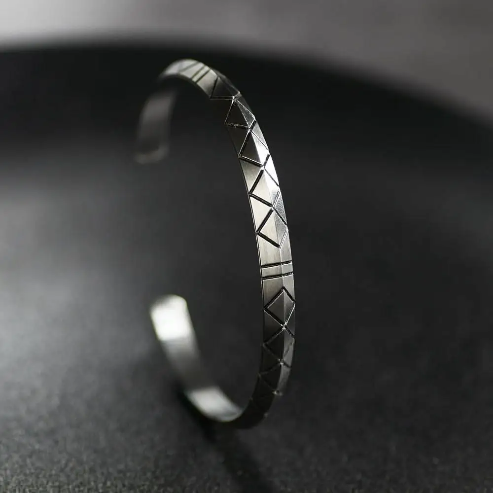 Men Nordic Minimalist Triangle Pattern Bangle Bracelet