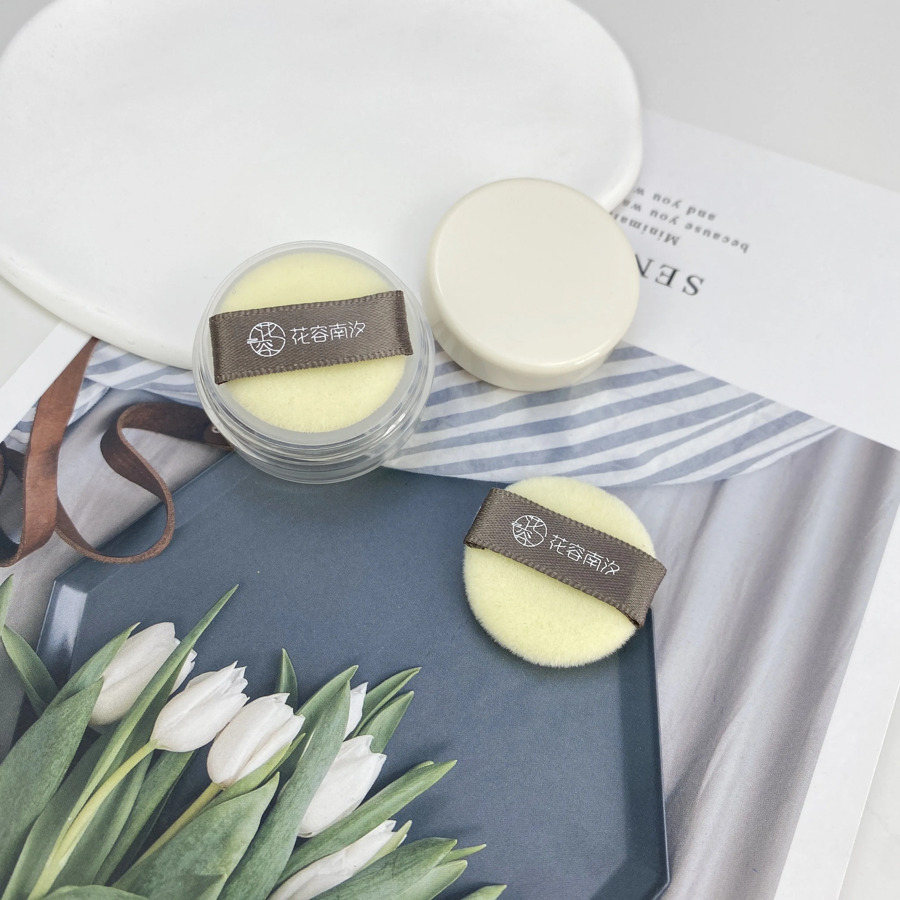 2g mini loose powder dispenser box makeup puff box with sieve travel compact portable not easy to leak powder 6