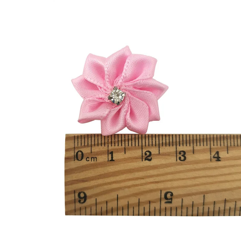 (50 Stück Packung) 25 mm Mini-Strass-Intarsien-Satinbandkopf, gemischte Farben, kleine Blume, DIY-Handwerk für Scrapbooking, handgefertigte Dekoration – Detail 6