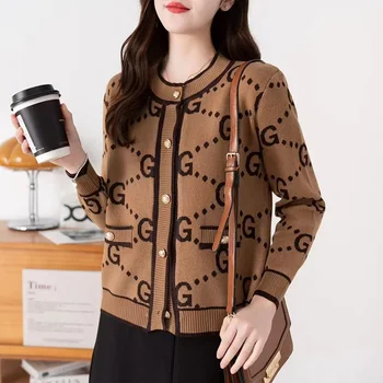 Autumn Winter Elegant Jacquard Soft Wool Knitted Cardigan Women Fashion Loose O-neck Thick Warm Sweaters Chic Vintage Tops