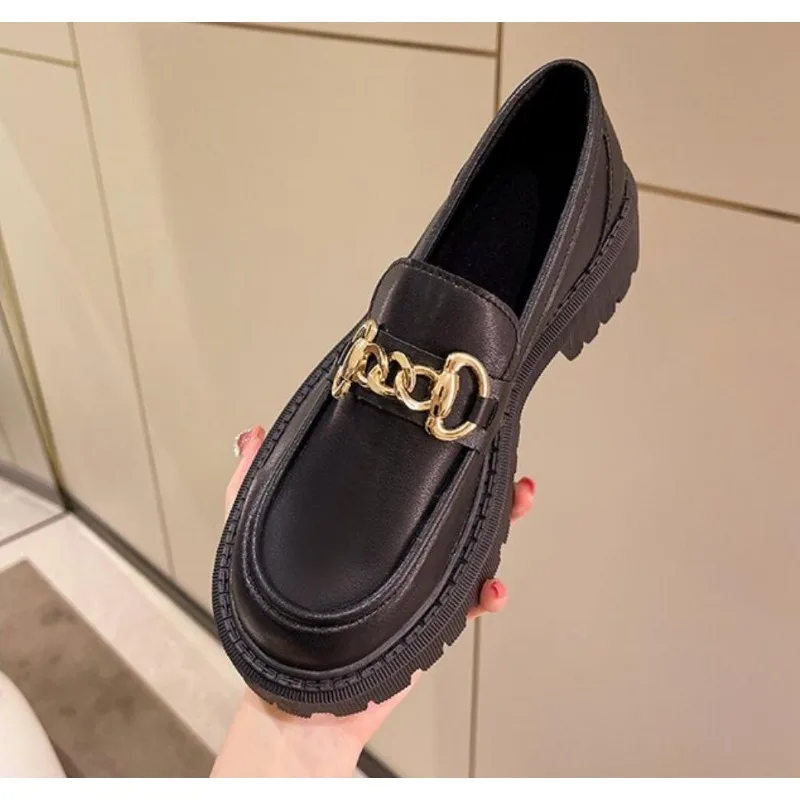 2024 Women Spring New Black Platform Flats Shoes Women Loafers Slip on Boat Shoes Metal Designer Casual Leather Oxfords 4