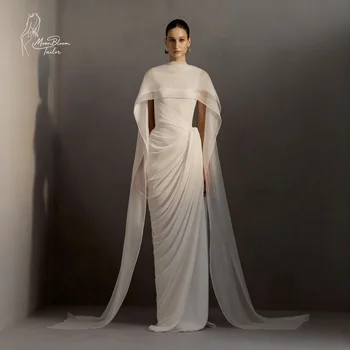 Abito da Sposa Formale per Cerimonie Musulmane |   Abito lungo a sirena in chiffon bianco con drappeggio, scollo alto e mantella fluida trasparente, modello modesto