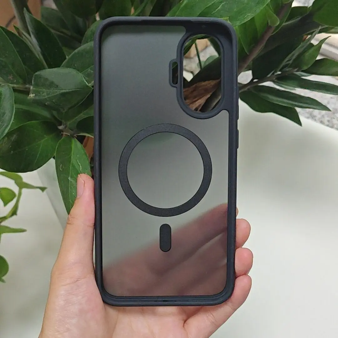 Luxury Frosted Skin Feel Translucent Slim Case with Magnetic Anti-Drop Protection